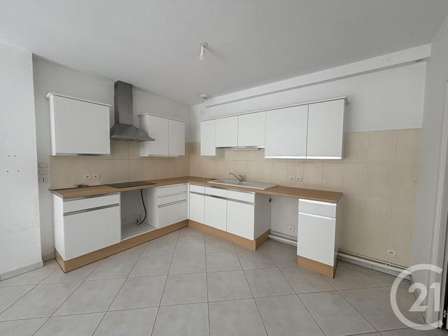 Appartement F3 &agrave; louer - 3 pi&egrave;ces - 87,21 m2 - Chartres - 28 - CENTRE