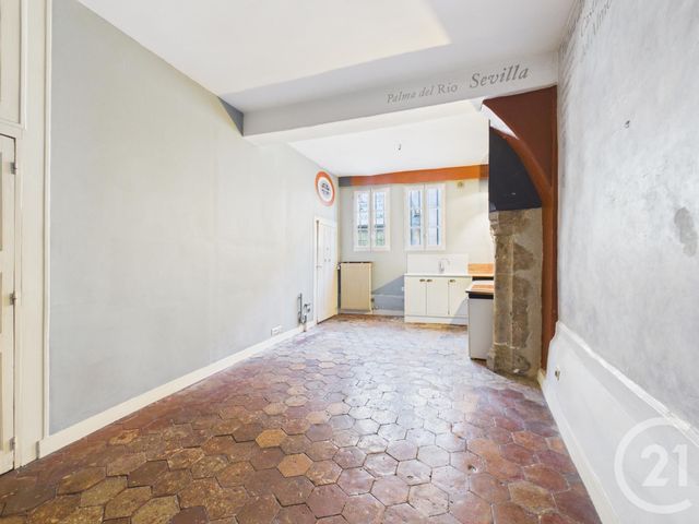 Appartement F9 &agrave; vendre - 9 pi&egrave;ces - 360 m2 - Chartres - 28 - CENTRE