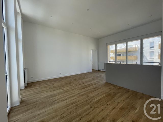 Appartement F5 &agrave; louer - 5 pi&egrave;ces - 107,22 m2 - Chartres - 28 - CENTRE