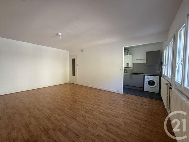 Appartement F2 &agrave; louer - 2 pi&egrave;ces - 48,52 m2 - Chartres - 28 - CENTRE