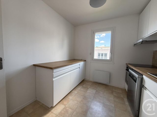 Appartement F2 &agrave; louer - 2 pi&egrave;ces - 50,44 m2 - Chartres - 28 - CENTRE