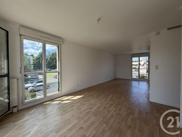 Appartement F5 &agrave; louer - 4 pi&egrave;ces - 82,45 m2 - Chartres - 28 - CENTRE