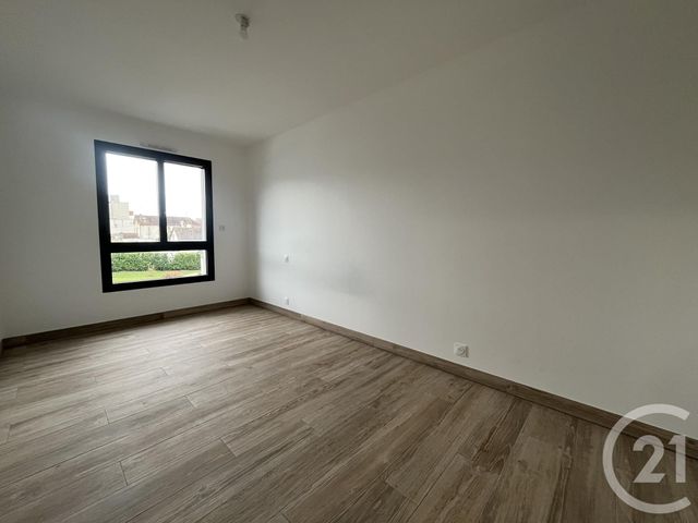 Maison &agrave; louer - 5 pi&egrave;ces - 117,20 m2 - Luce - 28 - CENTRE