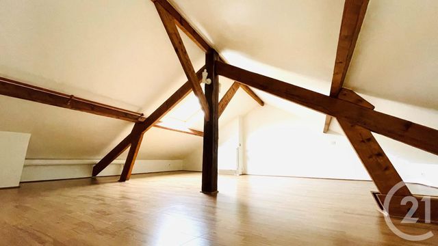 Appartement Duplex &agrave; louer - 2 pi&egrave;ces - 31,08 m2 - Chartres - 28 - CENTRE