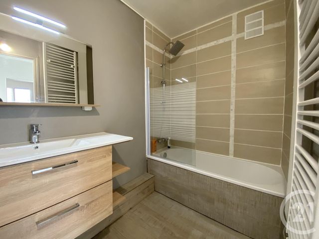 Appartement F2 &agrave; louer - 2 pi&egrave;ces - 51,12 m2 - Luce - 28 - CENTRE