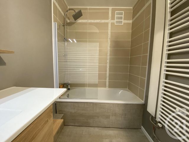 Appartement F2 &agrave; louer - 2 pi&egrave;ces - 51,12 m2 - Luce - 28 - CENTRE