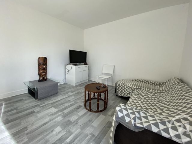Appartement F2 &agrave; louer - 2 pi&egrave;ces - 51,12 m2 - Luce - 28 - CENTRE