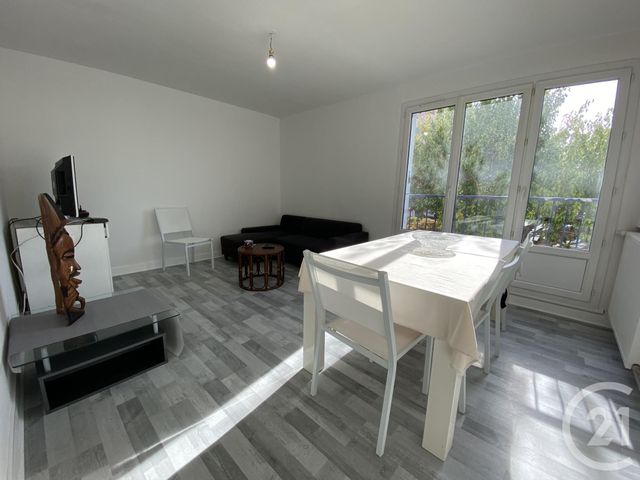 Appartement F2 &agrave; louer - 2 pi&egrave;ces - 51,12 m2 - Luce - 28 - CENTRE