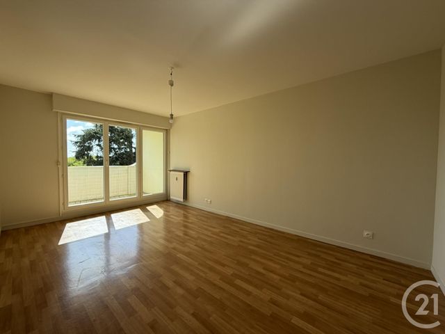 Appartement F3 &agrave; louer - 3 pi&egrave;ces - 64,81 m2 - Chartres - 28 - CENTRE