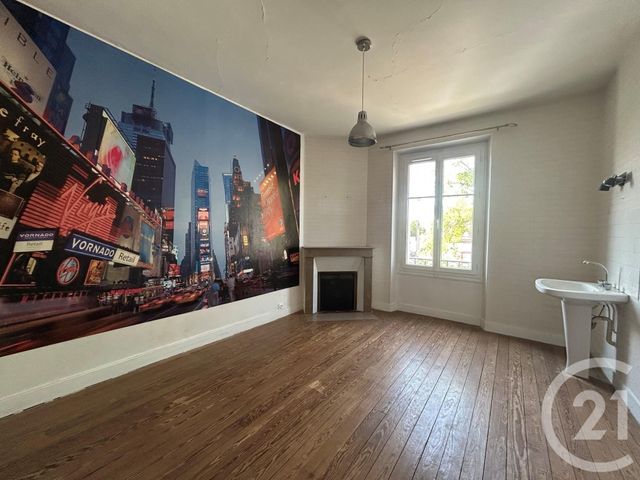 Maison &agrave; louer - 7 pi&egrave;ces - 135,79 m2 - Luisant - 28 - CENTRE