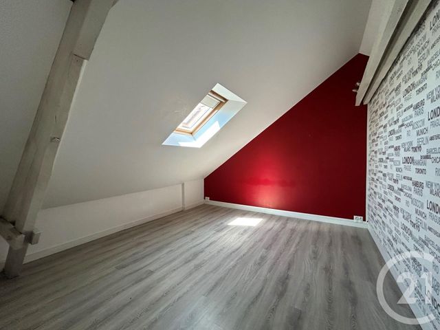 Maison &agrave; louer - 7 pi&egrave;ces - 135,79 m2 - Luisant - 28 - CENTRE