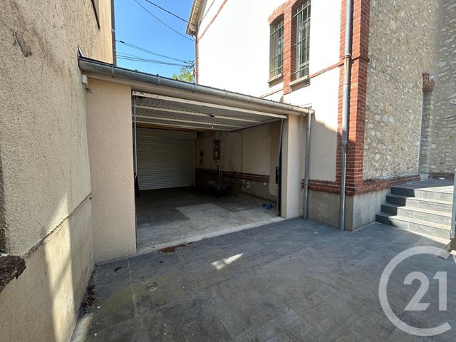 Maison &agrave; louer - 7 pi&egrave;ces - 135,79 m2 - Luisant - 28 - CENTRE