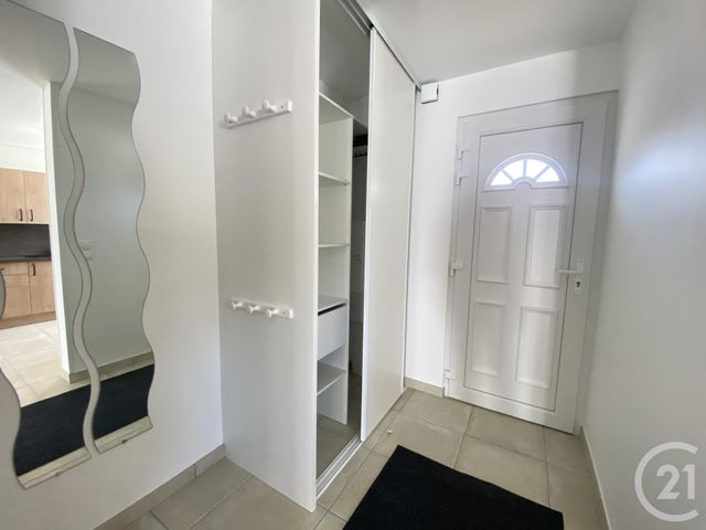 Maison &agrave; louer - 5 pi&egrave;ces - 74,39 m2 - Chartres - 28 - CENTRE