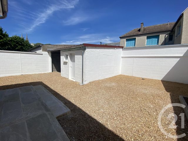 Maison &agrave; louer - 5 pi&egrave;ces - 74,39 m2 - Chartres - 28 - CENTRE