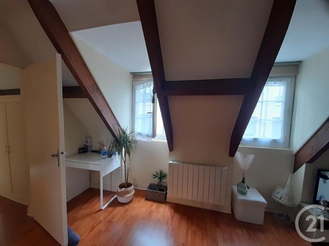 Appartement F1 &agrave; louer - 1 pi&egrave;ce - 25,55 m2 - Chartres - 28 - CENTRE