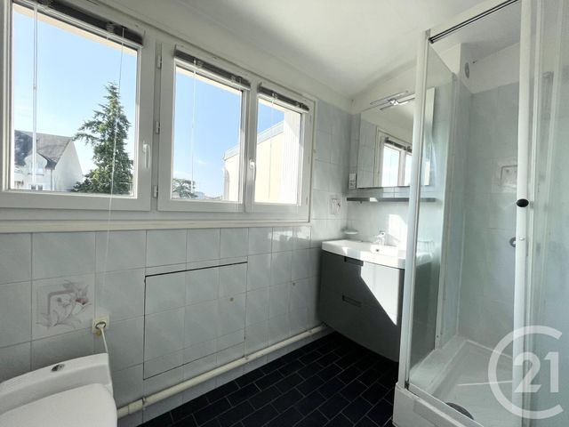 Maison &agrave; louer - 4 pi&egrave;ces - 111,10 m2 - Chartres - 28 - CENTRE
