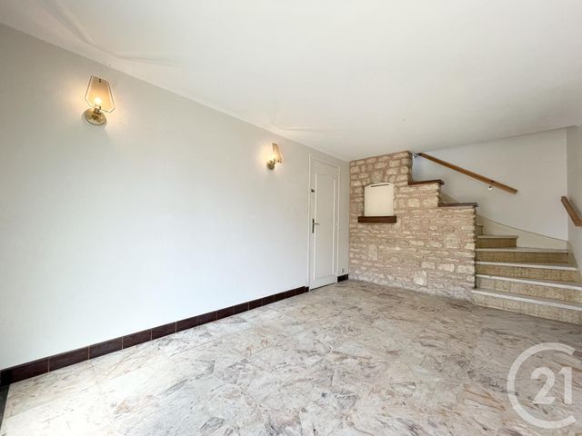 Maison &agrave; louer - 4 pi&egrave;ces - 111,10 m2 - Chartres - 28 - CENTRE