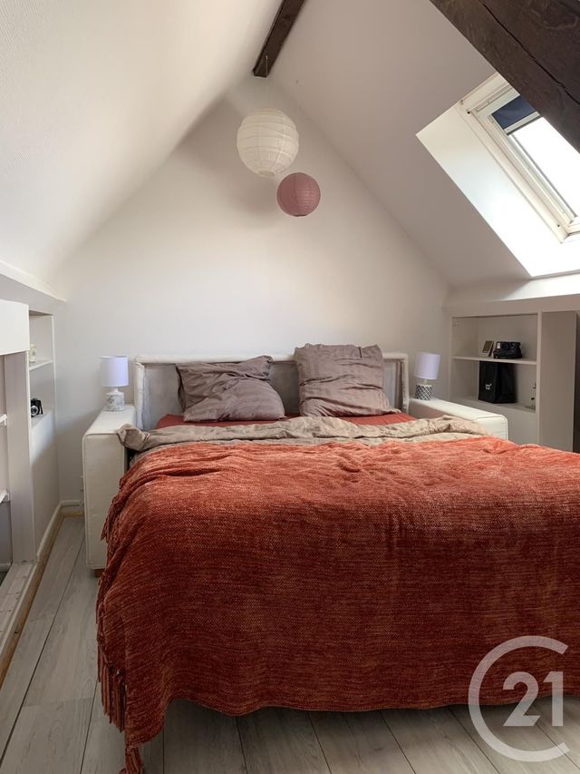 Appartement Triplex &agrave; louer - 5 pi&egrave;ces - 114,46 m2 - Chartres - 28 - CENTRE