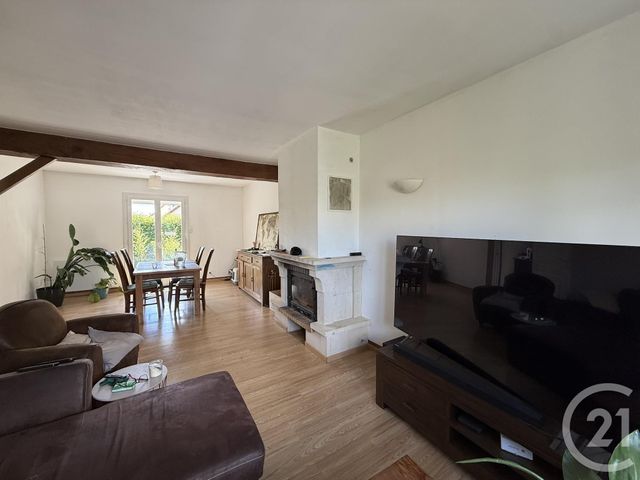 Maison &agrave; louer - 5 pi&egrave;ces - 96,61 m2 - Barjouville - 28 - CENTRE