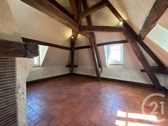 Appartement F5 &agrave; louer - 5 pi&egrave;ces - 108 m2 - Chartres - 28 - CENTRE