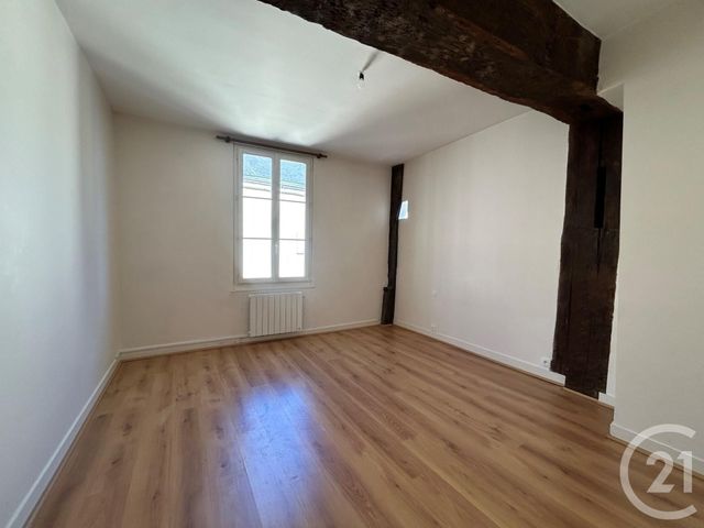 Appartement F5 &agrave; louer - 5 pi&egrave;ces - 108 m2 - Chartres - 28 - CENTRE