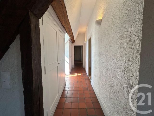 Appartement F5 &agrave; louer - 5 pi&egrave;ces - 108 m2 - Chartres - 28 - CENTRE