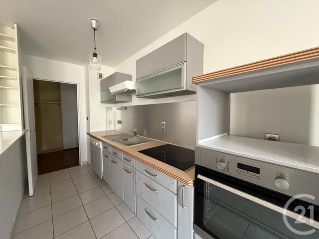 Appartement F3 &agrave; louer - 3 pi&egrave;ces - 72,24 m2 - Chartres - 28 - CENTRE