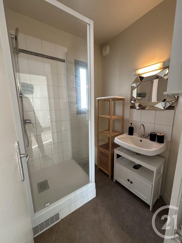 Appartement T2 &agrave; louer - 2 pi&egrave;ces - 43,99 m2 - Chartres - 28 - CENTRE