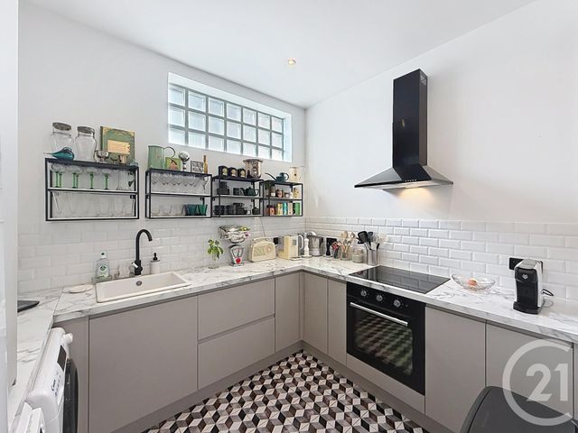 Appartement F4 &agrave; vendre - 4 pi&egrave;ces - 82 m2 - 28 - CENTRE