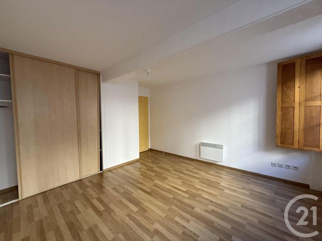 Appartement F2 &agrave; louer - 2 pi&egrave;ces - 71,75 m2 - Chartres - 28 - CENTRE