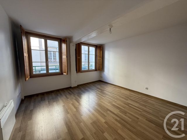 Appartement F2 &agrave; louer - 2 pi&egrave;ces - 71,75 m2 - Chartres - 28 - CENTRE