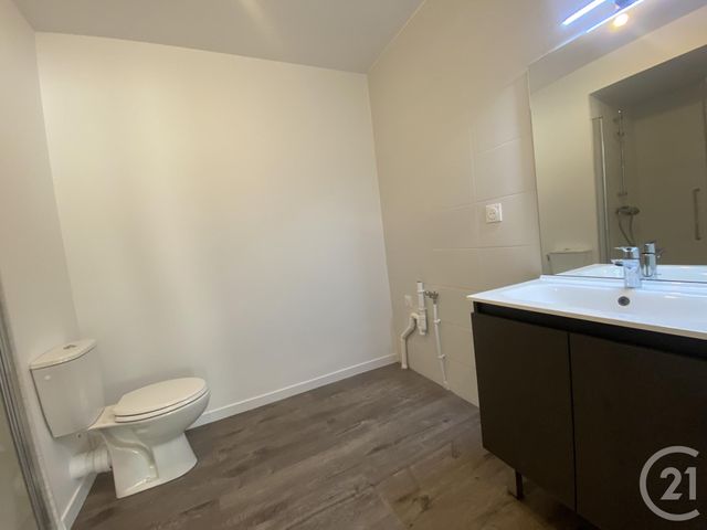 Appartement F2 &agrave; louer - 2 pi&egrave;ces - 42,56 m2 - Chartres - 28 - CENTRE