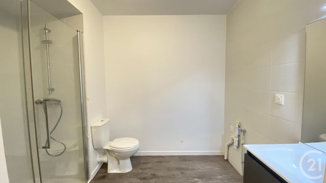 Appartement F2 &agrave; louer - 2 pi&egrave;ces - 42,56 m2 - Chartres - 28 - CENTRE