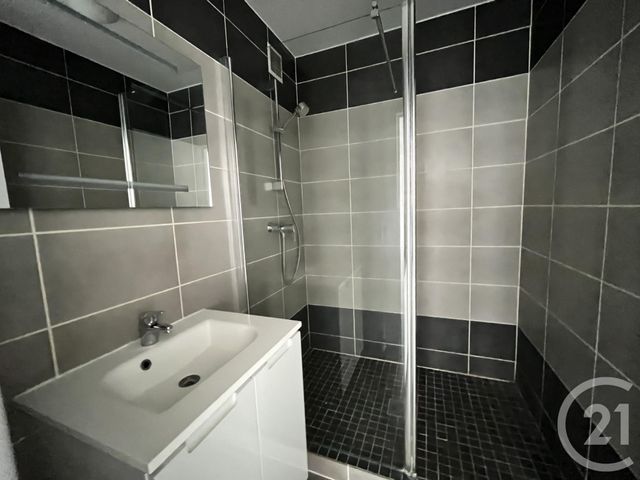 Appartement F2 &agrave; louer - 2 pi&egrave;ces - 52,63 m2 - Chartres - 28 - CENTRE
