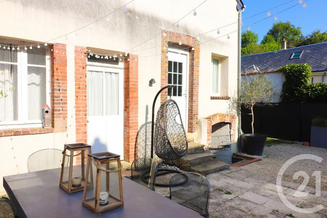 Maison &agrave; louer - 6 pi&egrave;ces - 118,33 m2 - Chartres - 28 - CENTRE
