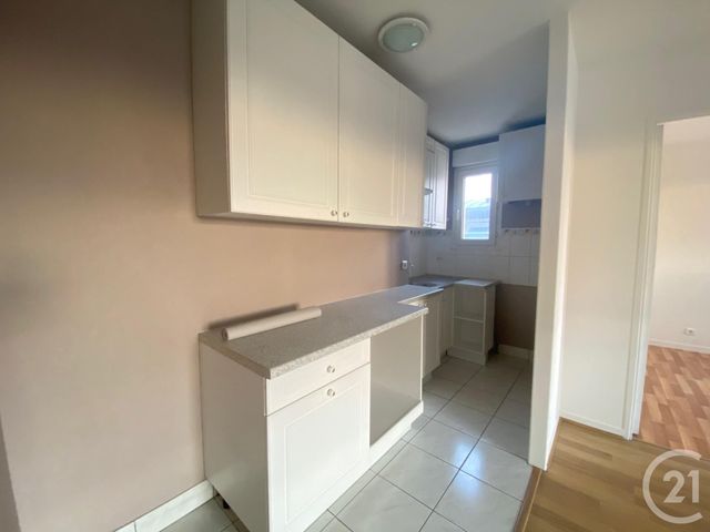 Appartement F3 &agrave; louer - 3 pi&egrave;ces - 53,08 m2 - Chartres - 28 - CENTRE