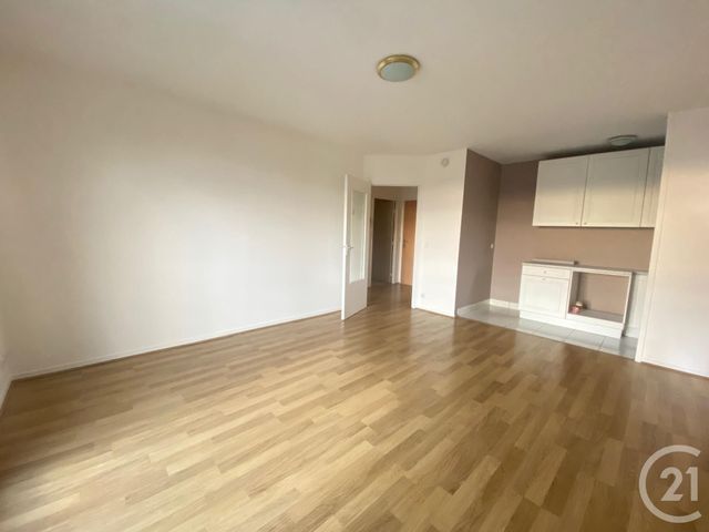 Appartement F3 &agrave; louer - 3 pi&egrave;ces - 53,08 m2 - Chartres - 28 - CENTRE