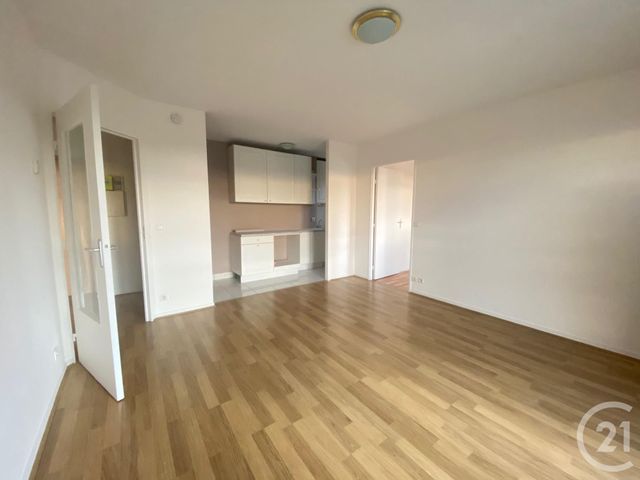 Appartement F3 &agrave; louer - 3 pi&egrave;ces - 53,08 m2 - Chartres - 28 - CENTRE