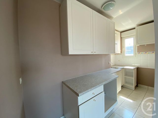 Appartement F3 &agrave; louer - 3 pi&egrave;ces - 53,08 m2 - Chartres - 28 - CENTRE