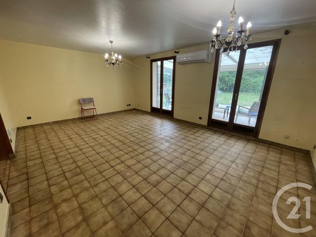Maison &agrave; vendre - 7 pi&egrave;ces - 130 m2 - St Prest - 28 - CENTRE