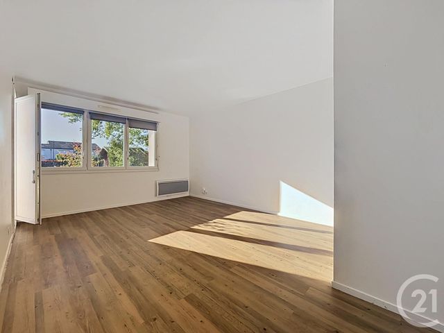 Appartement T2 &agrave; louer - 2 pi&egrave;ces - 47,28 m2 - Chartres - 28 - CENTRE