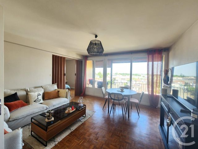 Appartement T3 &agrave; louer - 3 pi&egrave;ces - 66,56 m2 - Luisant - 28 - CENTRE