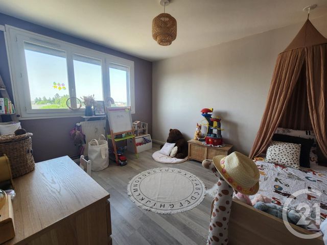 Appartement T3 &agrave; louer - 3 pi&egrave;ces - 66,56 m2 - Luisant - 28 - CENTRE