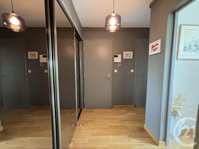 Appartement F5 &agrave; vendre - 5 pi&egrave;ces - 101,40 m2 - Chartres - 28 - CENTRE
