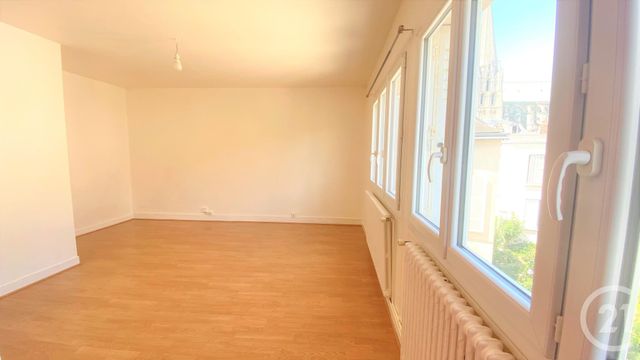Appartement Studio &agrave; louer - 1 pi&egrave;ce - 25,31 m2 - Chartres - 28 - CENTRE