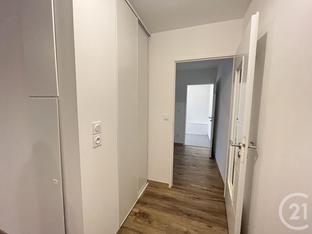 Appartement F4 &agrave; louer - 4 pi&egrave;ces - 73,20 m2 - Chartres - 28 - CENTRE
