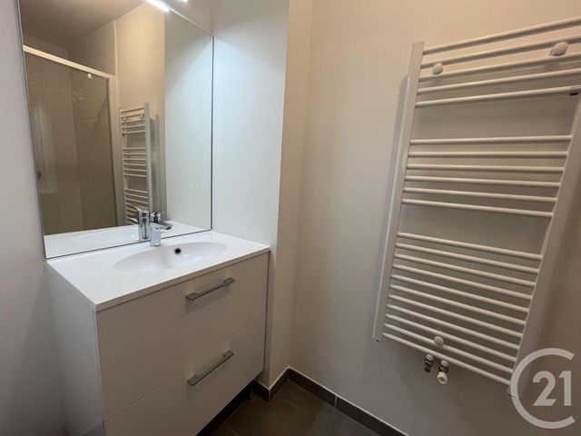 Appartement F4 &agrave; louer - 4 pi&egrave;ces - 73,20 m2 - Chartres - 28 - CENTRE