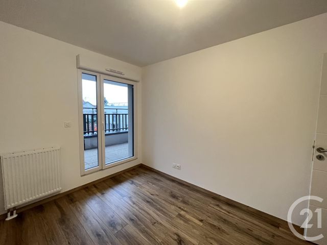 Appartement F4 &agrave; louer - 4 pi&egrave;ces - 73,20 m2 - Chartres - 28 - CENTRE