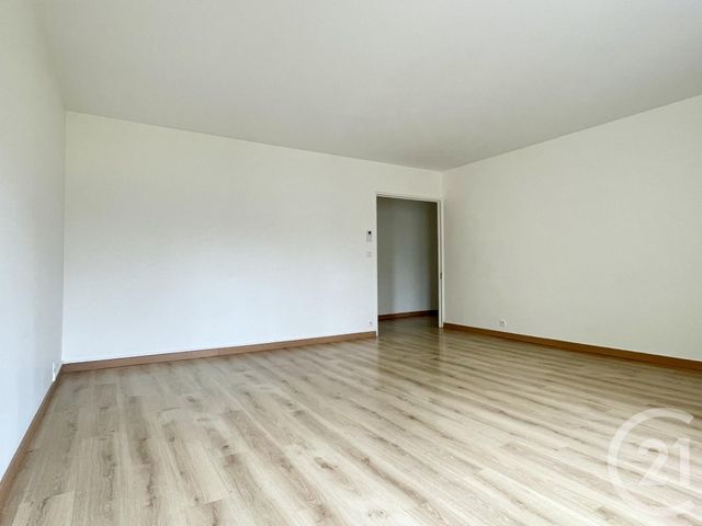 Appartement F3 &agrave; louer - 3 pi&egrave;ces - 74 m2 - Chartres - 28 - CENTRE