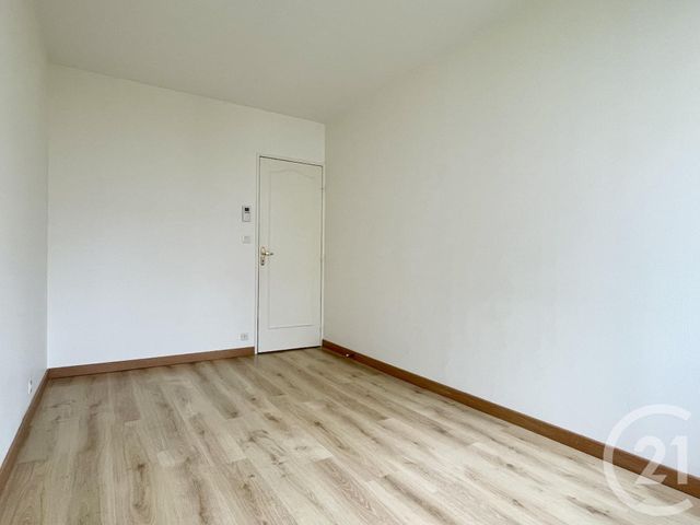 Appartement F3 &agrave; louer - 3 pi&egrave;ces - 74 m2 - Chartres - 28 - CENTRE